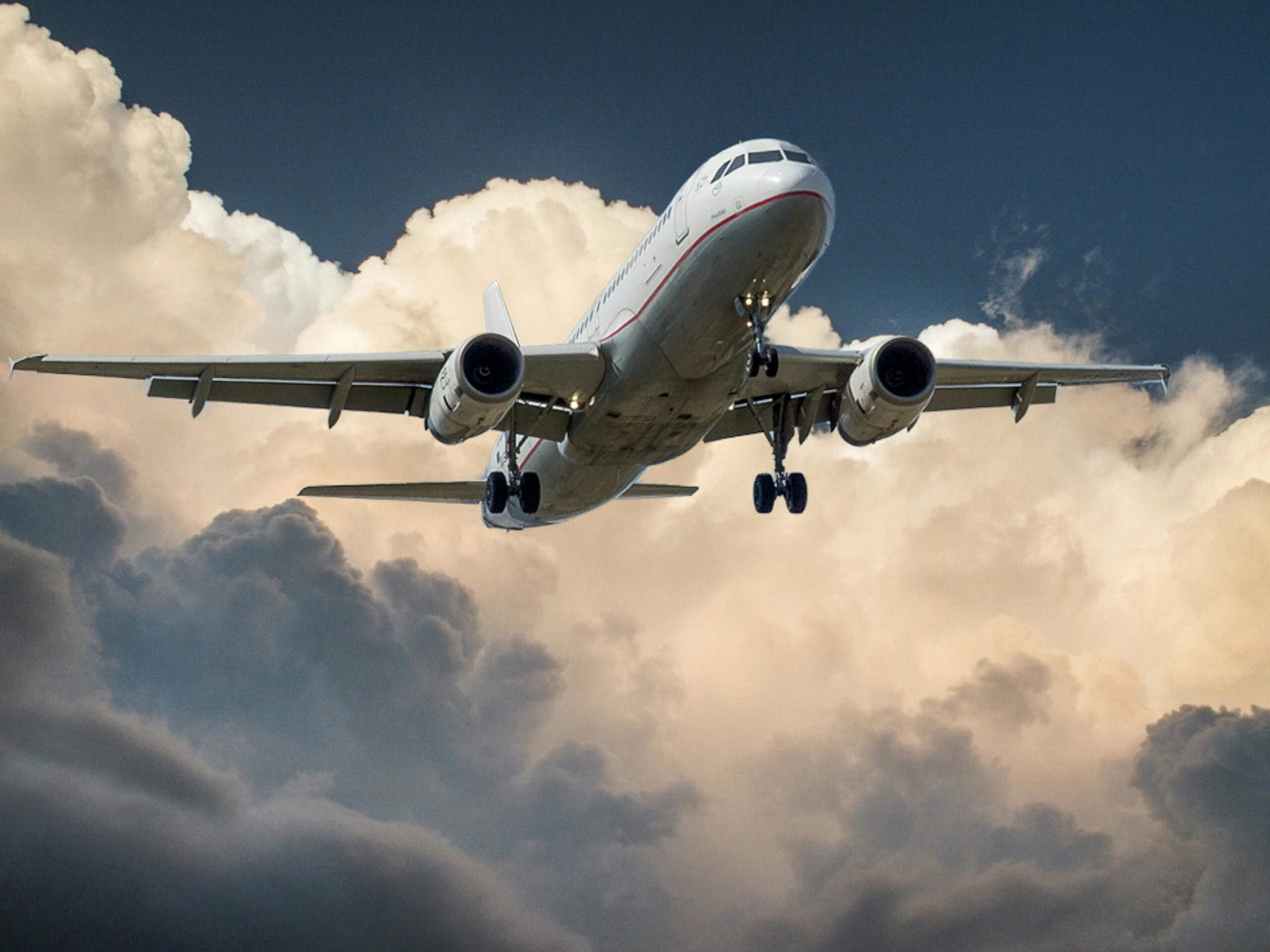 Prasówka Lazarski Aviation 28 lipca 2025